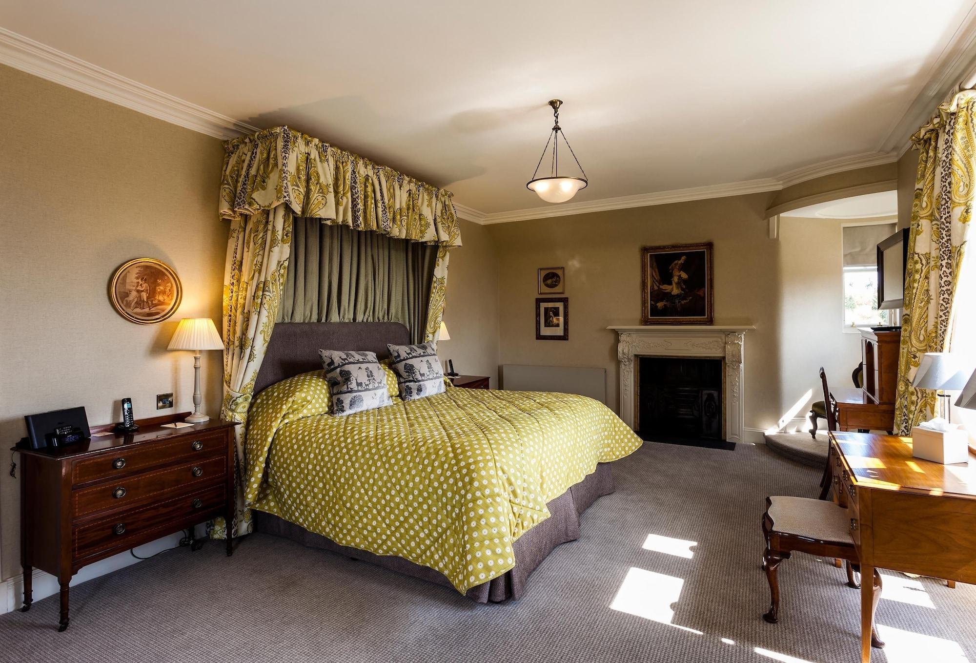 Cromlix Hotel Kinbuck Екстериор снимка