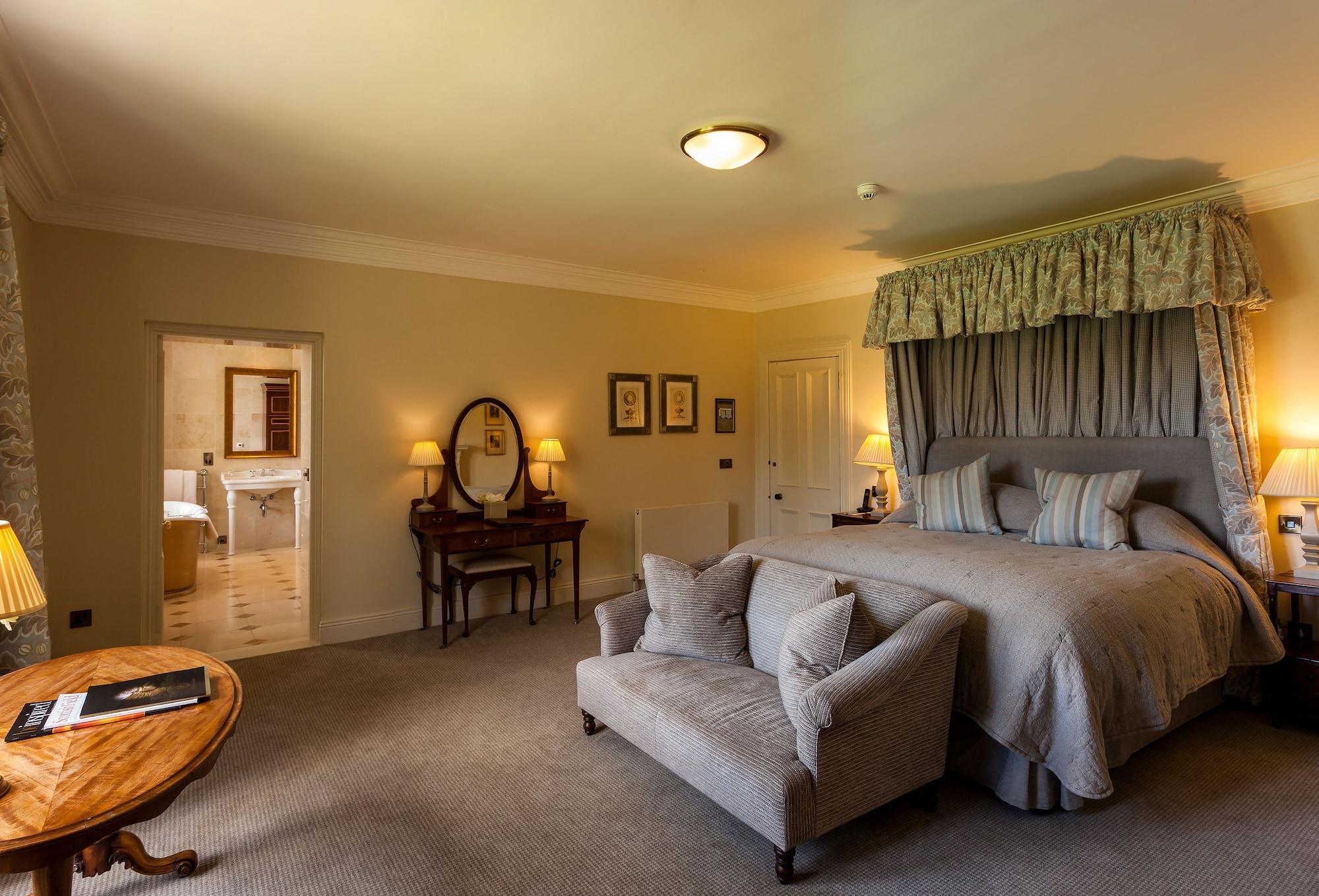 Cromlix Hotel Kinbuck Екстериор снимка