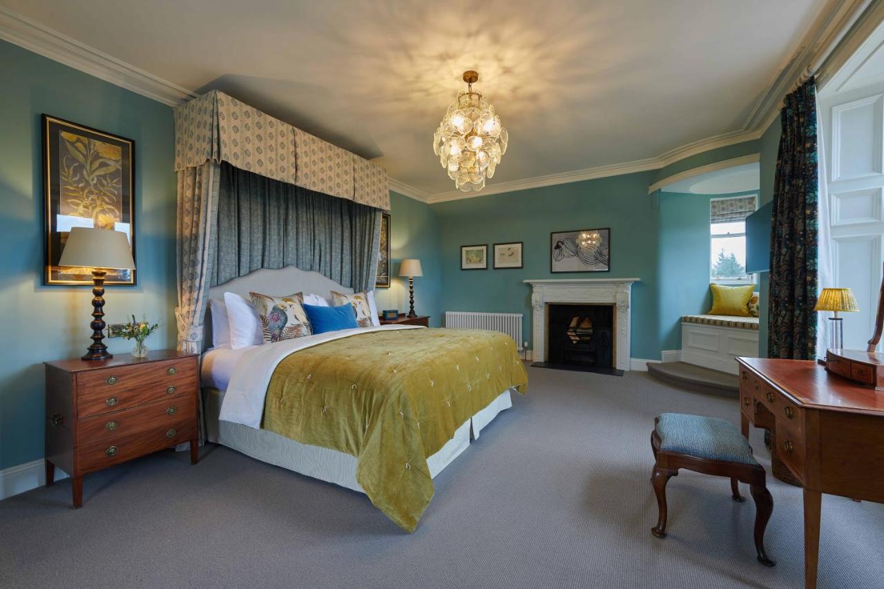 Cromlix Hotel Kinbuck Екстериор снимка