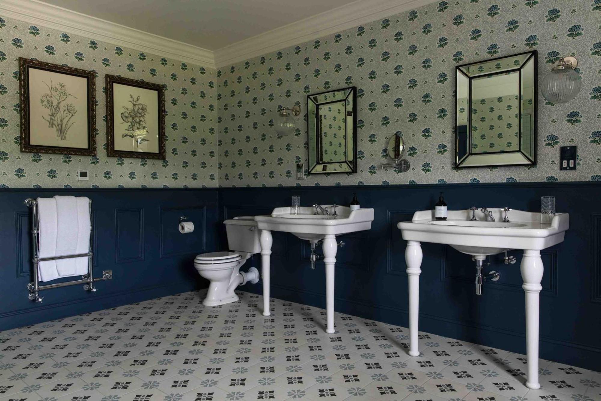 Cromlix Hotel Kinbuck Екстериор снимка